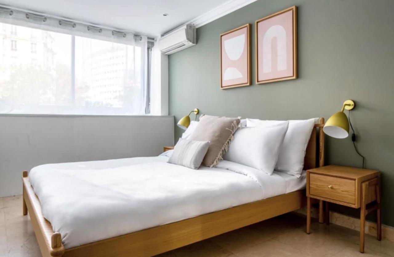 Bright 1Bedroom Apartment Centrally Located With Most Beautiful Views From Seine At 10 Minutes Walking From Beaugrenelle Shopping Mall And Eiffel Tower Paris Exterior photo